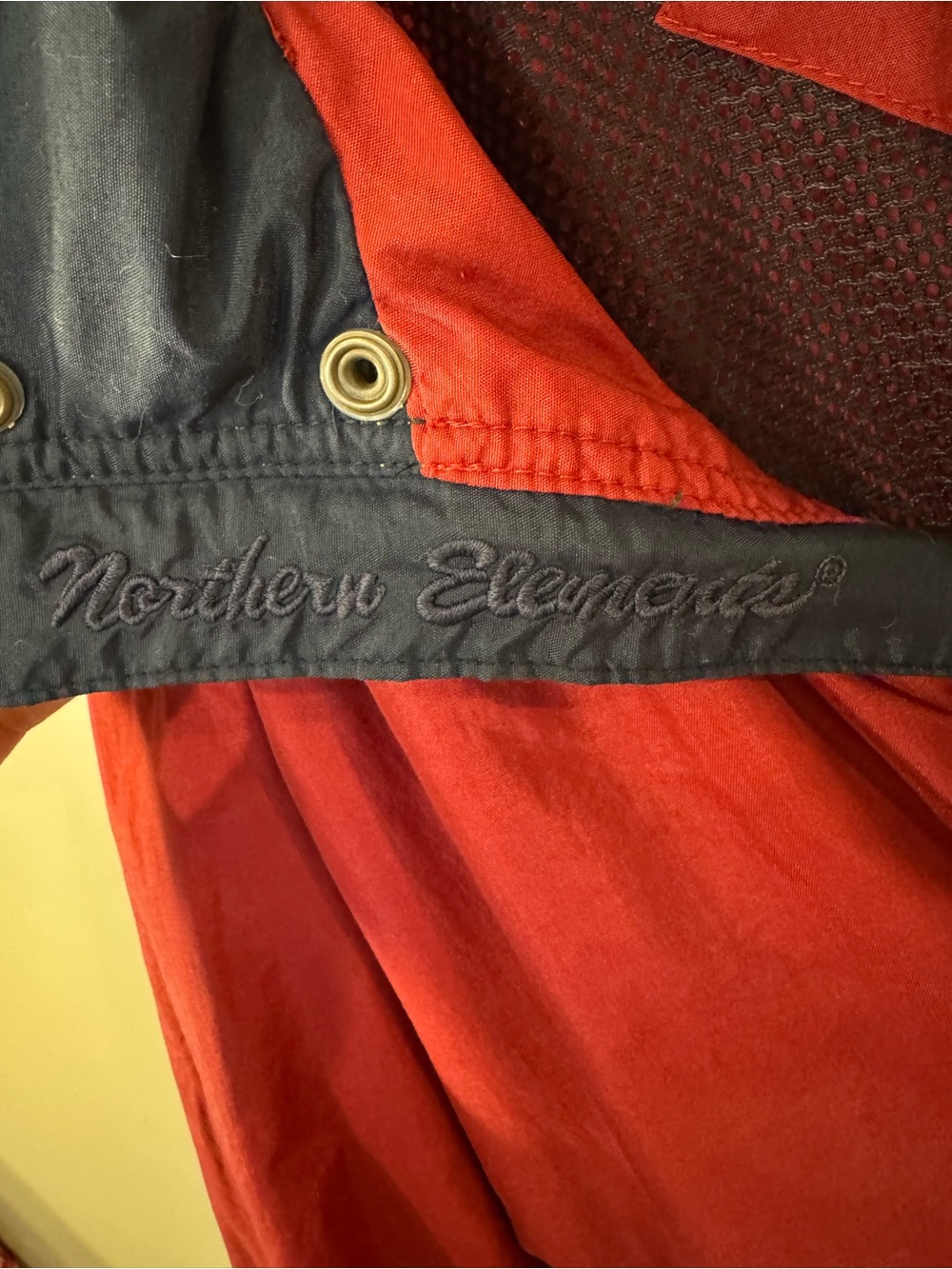 Vintage Northern Elements Windbreaker Jacket Men’s Medium Red Yellow Hooded - Picture 5 of 11
